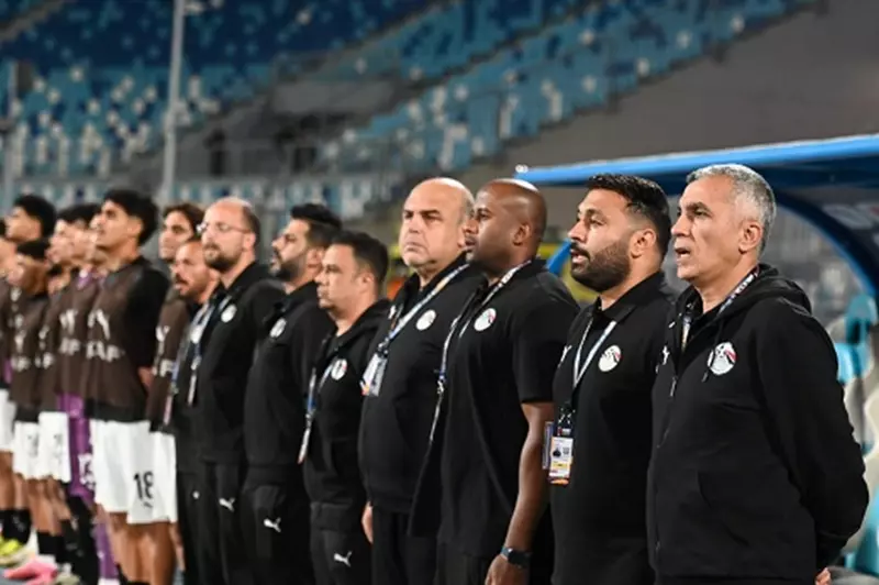 أسامة نبيه وحمادة أنور يتوجهان إلى تشيلي لمتابعة قرعة كأس العالم للشباب