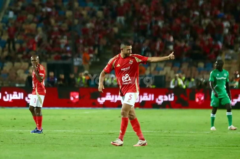 الأهلي يعلن رسميًا عن مغادرة ربيعة وأكرم توفيق وحمزة علاء