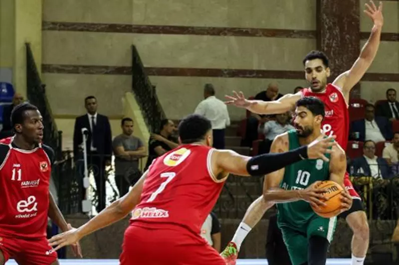 تحديد الفائز: سيناريوهان يقرران نهائي الأهلي والاتحاد في دوري السلة