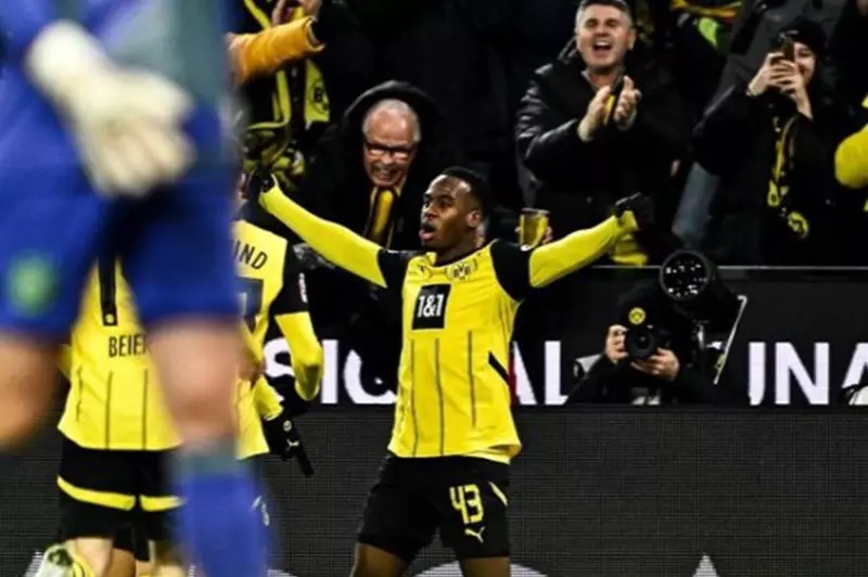 تشيلسي يسعى للتعاقد مع نجم بوروسيا دورتموند، وفقاً لتقارير سكاي.