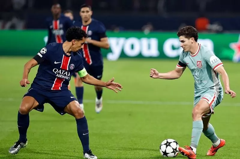 فيفا يعلن عن طاقم حكام تقنية الـVAR لمباراة باريس وأتلتيكو في كأس العالم للأندية