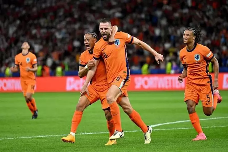هولندا تحقق فوزًا ساحقًا على مالطا 8-0 في تصفيات كأس العالم